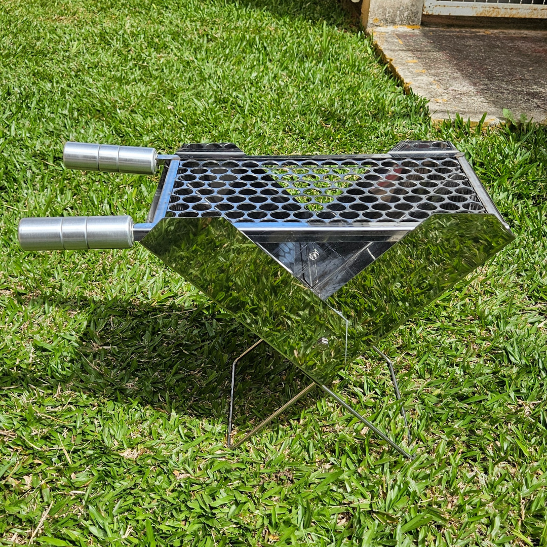 Churrasqueira de Inox Dobrável e Portátil com Grelha